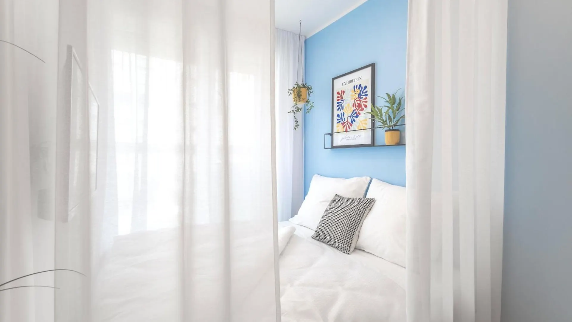 Yellow Apartment - Balcony, Free Parking, By Gravity Prague