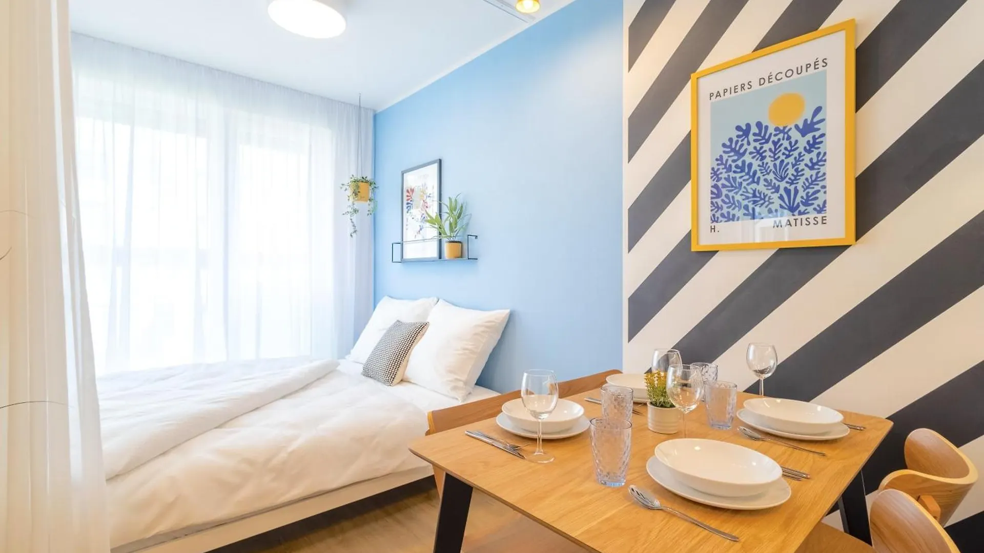 Yellow Apartment - Balcony, Free Parking, By Gravity Prague Czech Republic